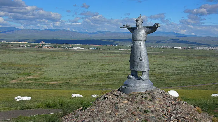 Памятник Кадарчы